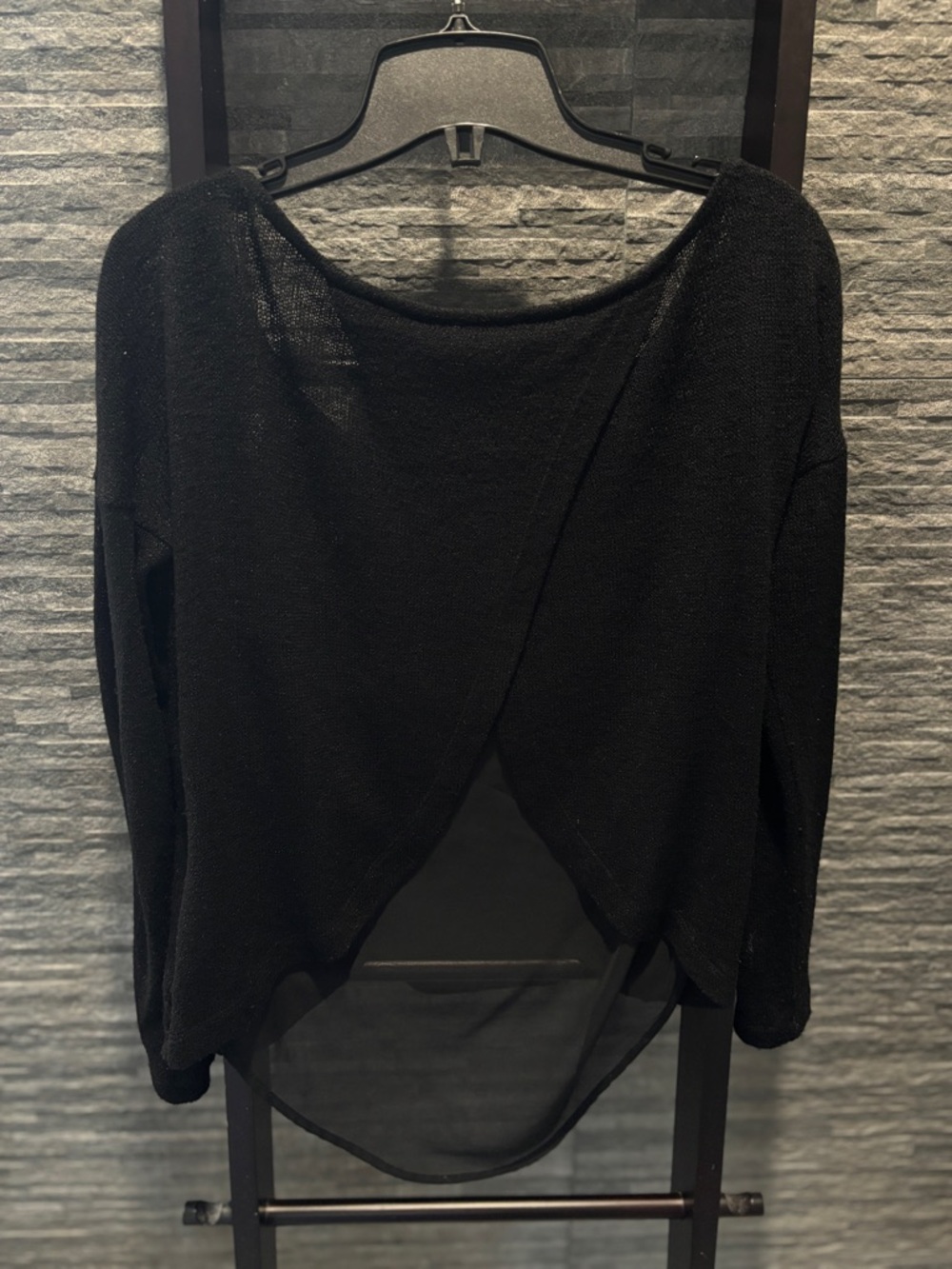 Black Open-Back Lightweight Women's Sweater